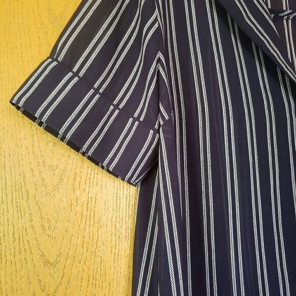 Michael Kors Pajama Style Button Up Front Shirt Medium Casual Chic - Picture 6 of 7